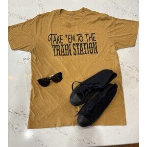 Texas True Threads Womens Yellowstone Trainstation T-Shirt Sz L Mustard Yellow